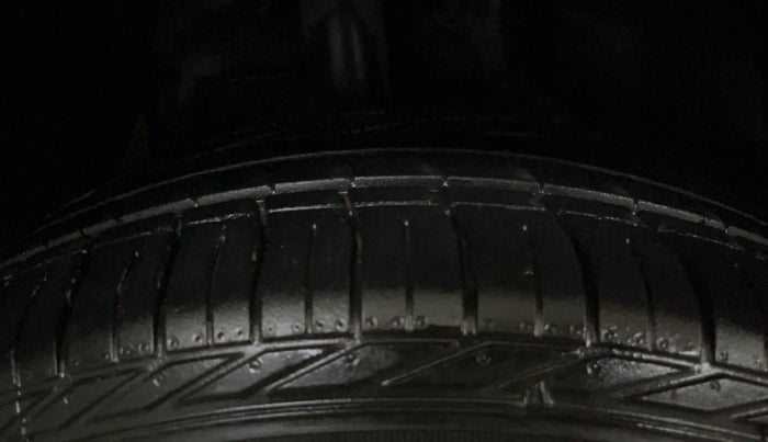 2022 Tata NEXON XZ PLUS PETROL SUNROOF, Petrol, Manual, 17,310 km, Right Front Tyre Tread