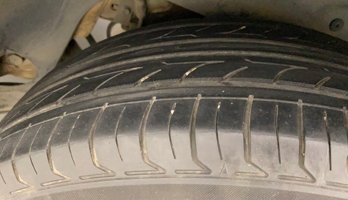 2016 Hyundai Creta SX PLUS 1.6 PETROL, Petrol, Manual, 82,041 km, Left Rear Tyre Tread