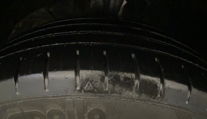 2021 Maruti Baleno ZETA CVT PETROL 1.2, Petrol, Automatic, 52,603 km, Left Front Tyre Tread