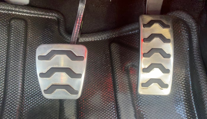 2022 Hyundai NEW I20 N LINE N8 1.0 TURBO GDI IMT, Petrol, Manual, 38,276 km, Pedals