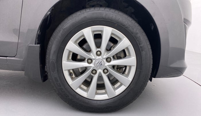 2015 Maruti Ertiga ZDI, Diesel, Manual, 63,611 km, Right Front Wheel