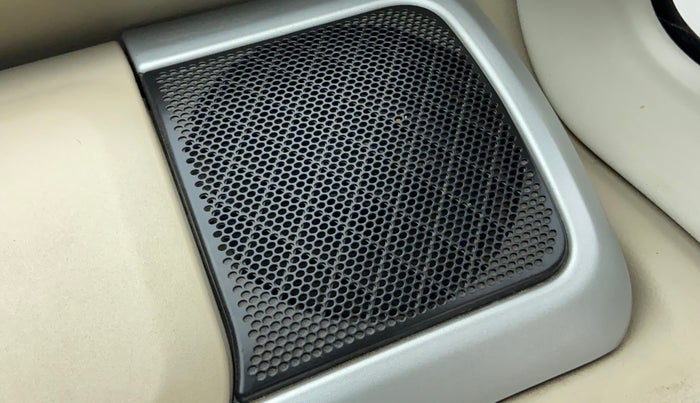 2015 Tata Nano TWIST XTA, Petrol, Automatic, 26,282 km, Speakers