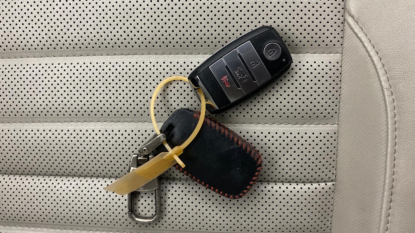 2020 KIA SELTOS GTX PLUS AT 1.5 DIESEL, Diesel, Automatic, 1,00,846 km, Key Close Up