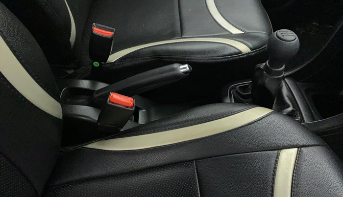 2017 Maruti Swift VXI O, Petrol, Manual, 43,006 km, Gear Lever