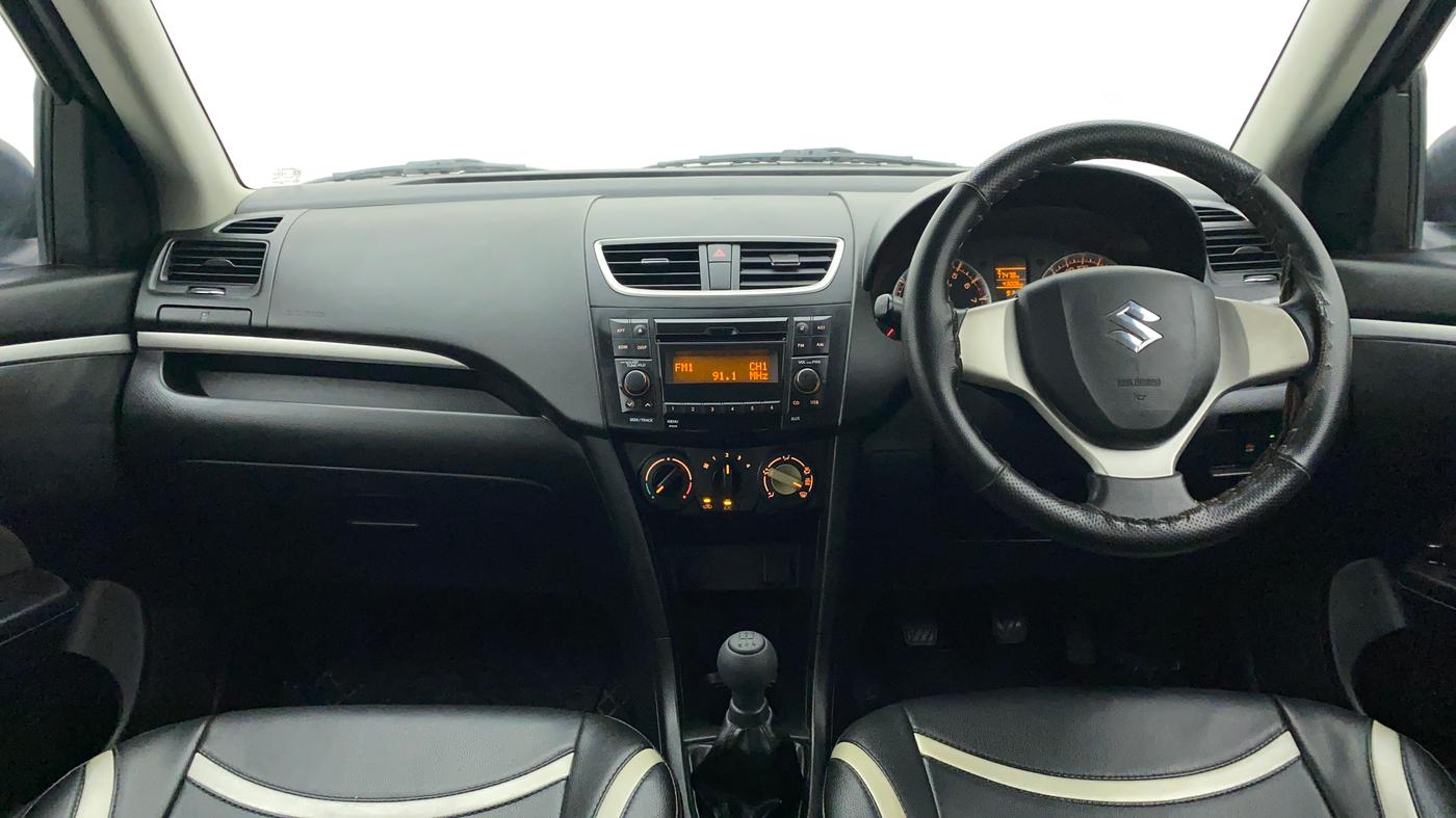 2017 Maruti Swift VXI O, Petrol, Manual, 43,006 km, Dashboard