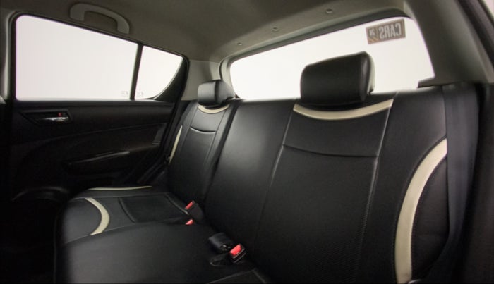 2017 Maruti Swift VXI O, Petrol, Manual, 43,006 km, Right Side Rear Door Cabin