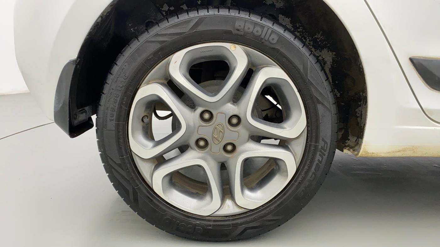 2019 Hyundai Elite i20 ASTA 1.2 (O), Petrol, Manual, 9,774 km, Right Rear Wheel