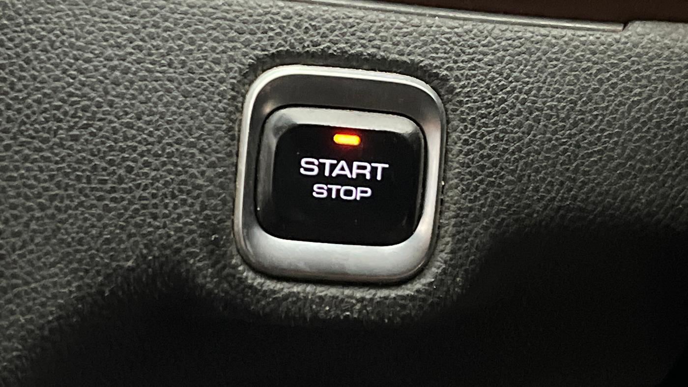 2023 MG HECTOR PLUS SAVVY PRO 1.5 TURBO CVT 7 STR, Petrol, Automatic, 62,175 km, Keyless Start/ Stop Button