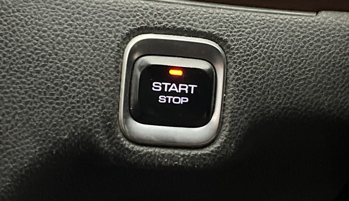 2023 MG HECTOR PLUS SAVVY PRO 1.5 TURBO CVT 7 STR, Petrol, Automatic, 62,175 km, Keyless Start/ Stop Button