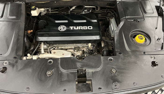 2023 MG HECTOR PLUS SAVVY PRO 1.5 TURBO CVT 7 STR, Petrol, Automatic, 62,175 km, Engine View