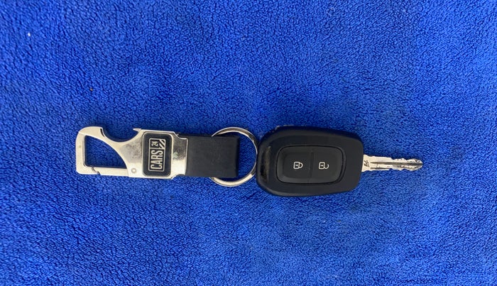 2021 Renault TRIBER RXL MT, Petrol, Manual, 23,951 km, Key Close Up