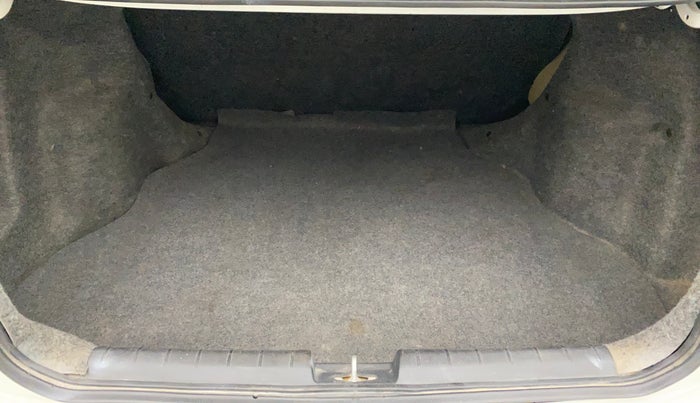 2010 Honda City 1.5L I-VTEC V AT, Petrol, Automatic, 64,115 km, Boot Inside