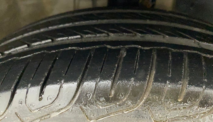 2010 Honda City 1.5L I-VTEC V AT, Petrol, Automatic, 64,115 km, Right Front Tyre Tread