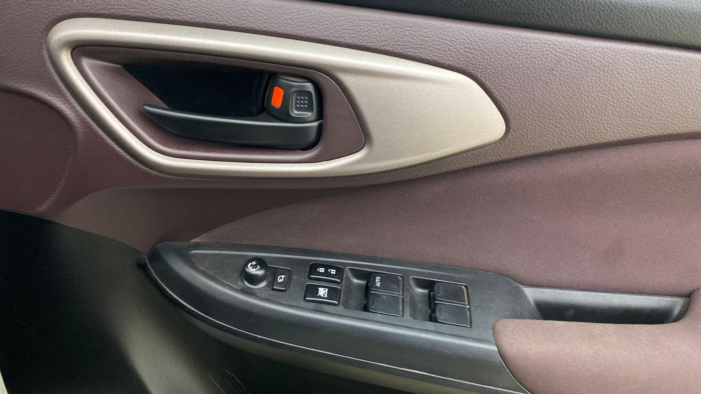 2023 Maruti FRONX DELTA CNG 1.2 MT, CNG, Manual, 46,115 km, Driver Side Door Panels Control