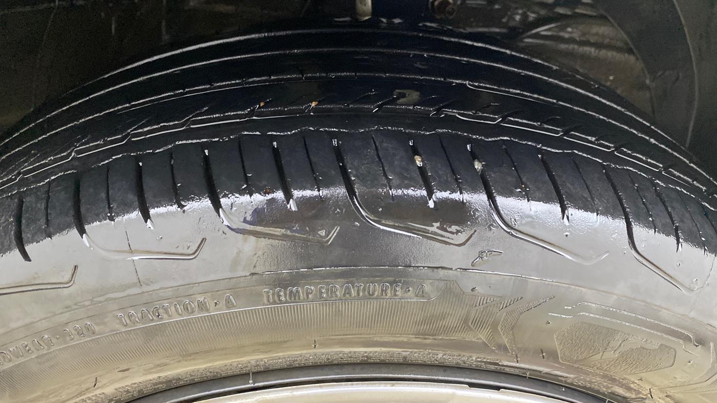 2023 Maruti FRONX DELTA CNG 1.2 MT, CNG, Manual, 46,115 km, Right Front Tyre Tread