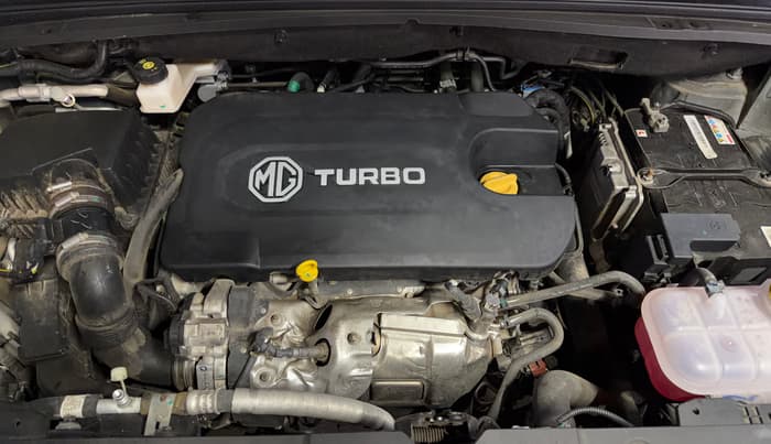 2024 MG HECTOR PLUS BlackStorm 7 STR Diesel, Diesel, Manual, 11,149 km, Engine View