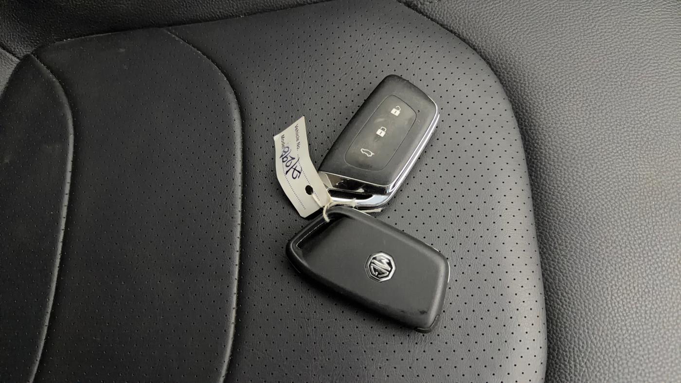 2024 MG HECTOR PLUS BlackStorm 7 STR Diesel, Diesel, Manual, 11,149 km, Key Close Up