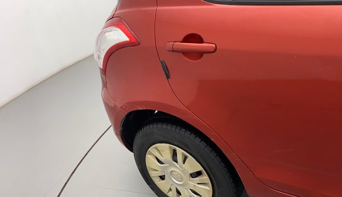 2012 Maruti Swift VDI, Diesel, Manual, 50,018 km, Right quarter panel - Slightly rusted