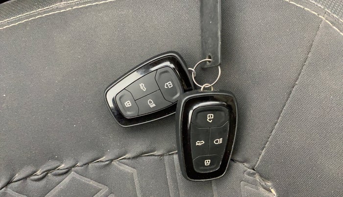 2022 Tata NEXON XZ PLUS (HS) PETROL, Petrol, Manual, 28,620 km, Key Close Up