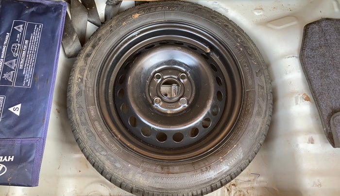 2016 Hyundai Grand i10 ASTA 1.2 KAPPA VTVT, Petrol, Manual, 1,31,515 km, Spare Tyre