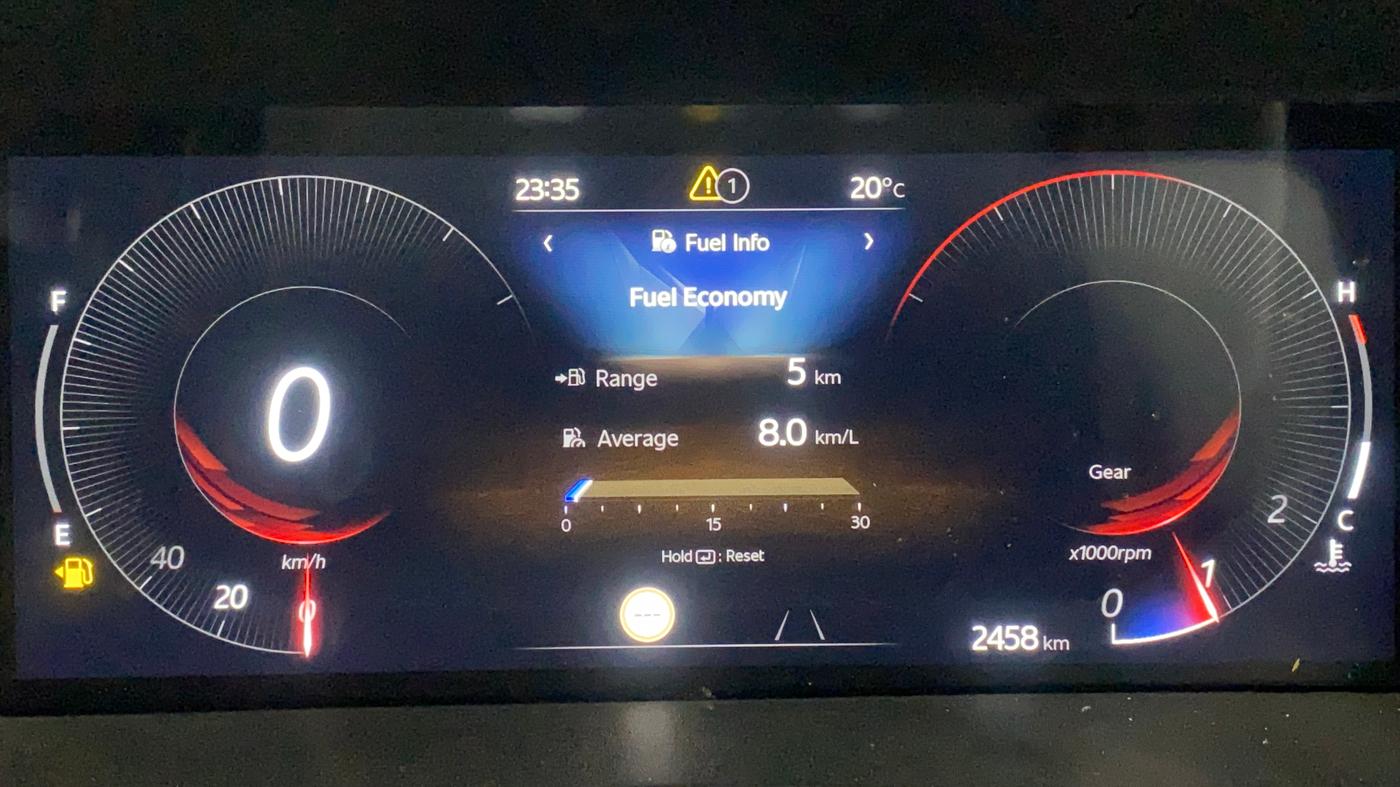 2024 Mahindra XUV 3XO AX5L 1.2 TGDi, Petrol, Manual, 2,456 km, Odometer Image