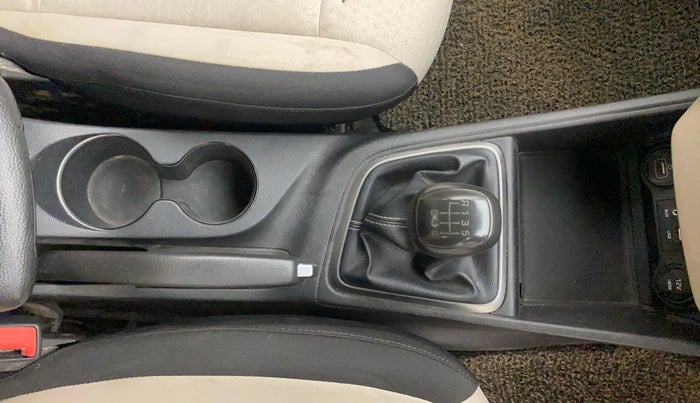 2017 Hyundai Verna 1.6 VTVT SX, Petrol, Manual, 71,946 km, Gear Lever