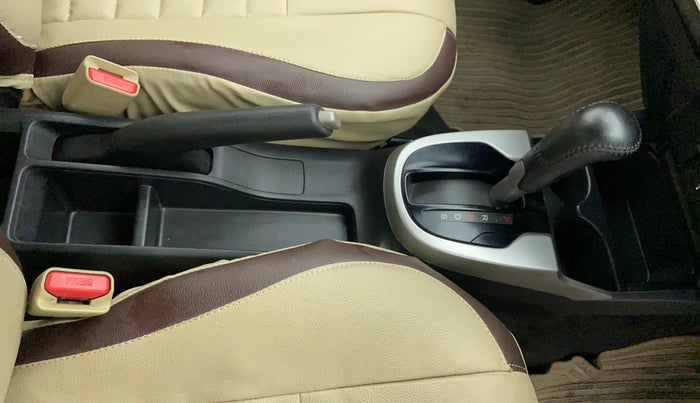 2015 Honda Jazz 1.2 V AT, Petrol, Automatic, 11,226 km, Gear Lever