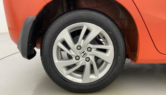 2015 Honda Jazz 1.2 V AT, Petrol, Automatic, 11,226 km, Right Rear Wheel