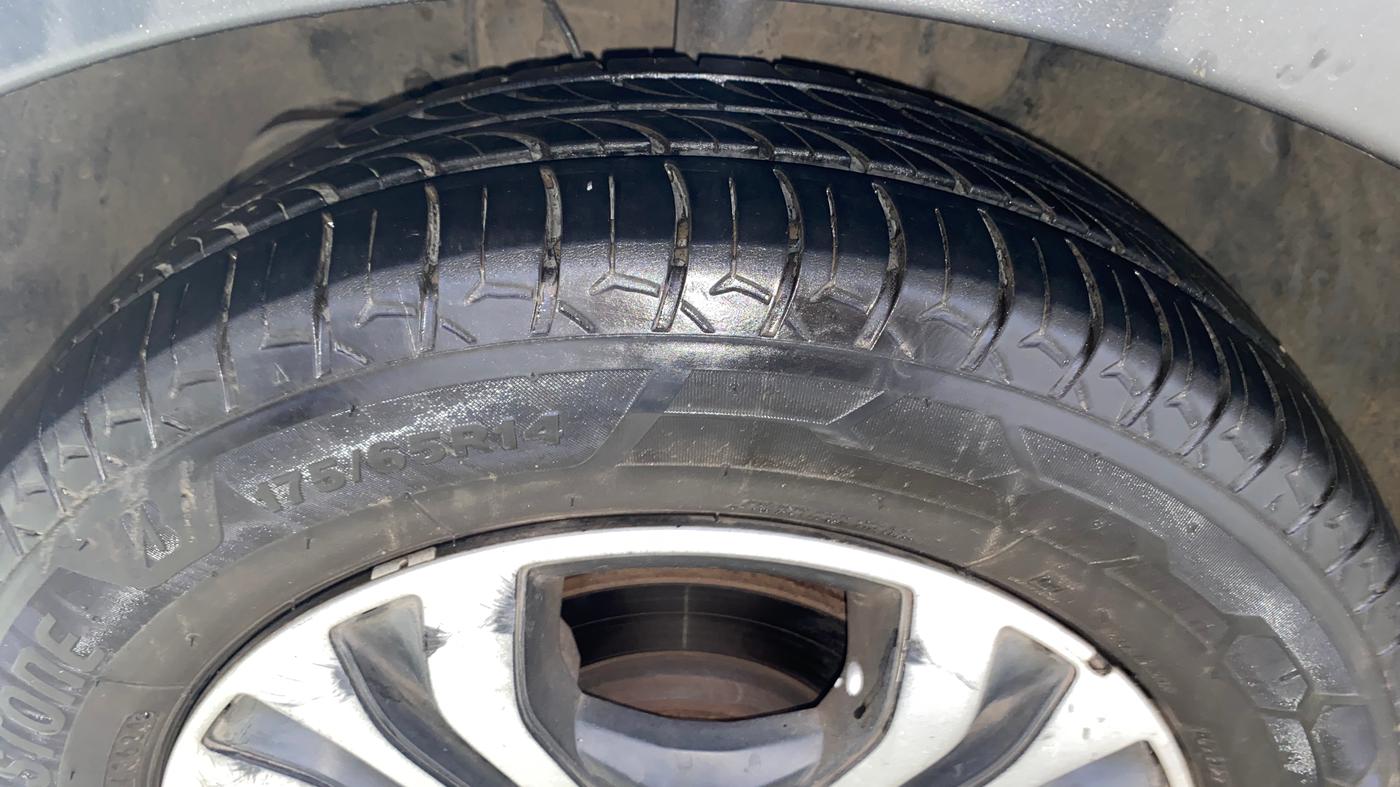 2020 Tata Tiago XZ PETROL, Petrol, Manual, 75,992 km, Left Front Tyre Tread