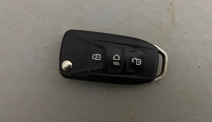 2019 Tata NEXON XM PETROL, Petrol, Manual, 43,429 km, Key Close Up