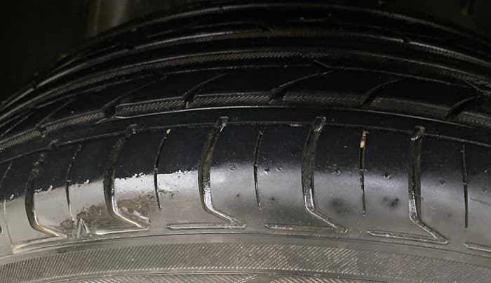 2019 Tata NEXON XM PETROL, Petrol, Manual, 43,429 km, Left Front Tyre Tread