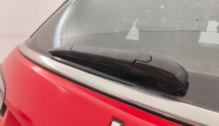 2018 Jeep Compass LONGITUDE (O) 2.0 DIESEL, Diesel, Manual, 1,00,310 km, Rear Wiper