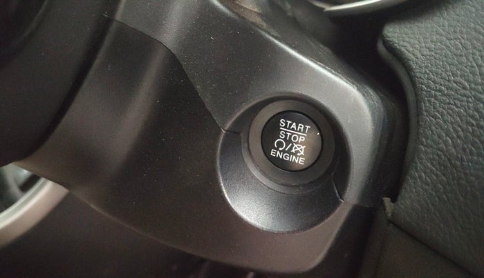 2018 Jeep Compass LONGITUDE (O) 2.0 DIESEL, Diesel, Manual, 1,00,310 km, Keyless Start/ Stop Button