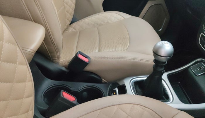 2018 Jeep Compass LONGITUDE (O) 2.0 DIESEL, Diesel, Manual, 1,00,310 km, Gear Lever