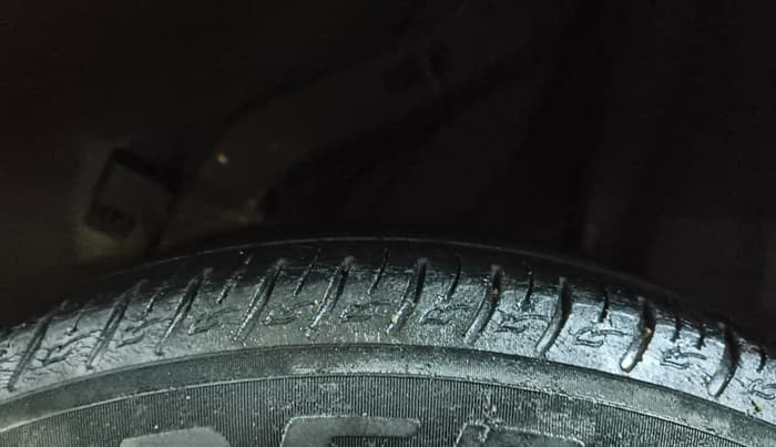 2021 Hyundai VENUE SX PLUS 1.0 TURBO DCT, Petrol, Automatic, 61,395 km, Left Rear Tyre Tread