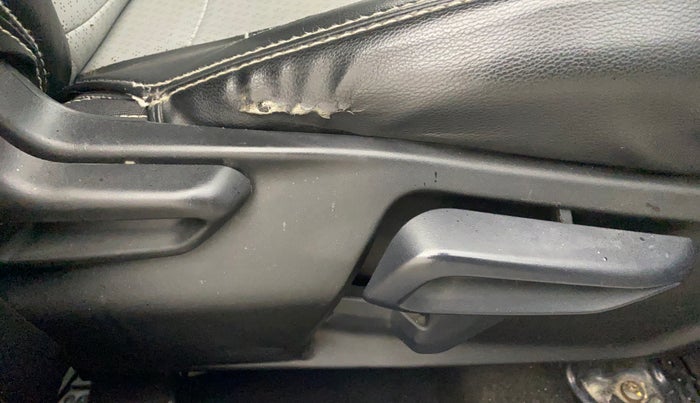 2021 Tata Tiago XZ PLUS PETROL, Petrol, Manual, 91,487 km, Driver Side Adjustment Panel