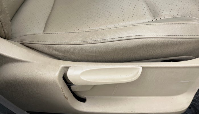 2016 Volkswagen Vento HIGHLINE PETROL AT, Petrol, Automatic, 83,011 km, Driver Side Adjustment Panel