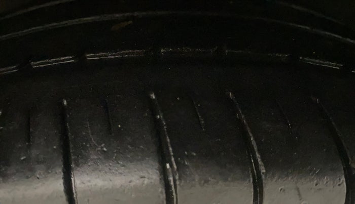 2013 Hyundai i20 ASTA 1.2, Petrol, Manual, 90,622 km, Left Front Tyre Tread