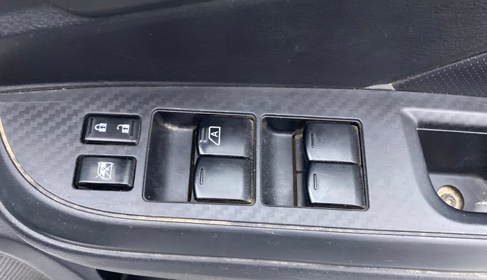2019 Datsun Go Plus T, Petrol, Manual, 47,592 km, Right front window switch / handle - Master window function not working