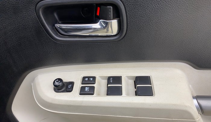 2021 Maruti IGNIS ZETA 1.2, Petrol, Manual, 28,690 km, Driver Side Door Panels Control
