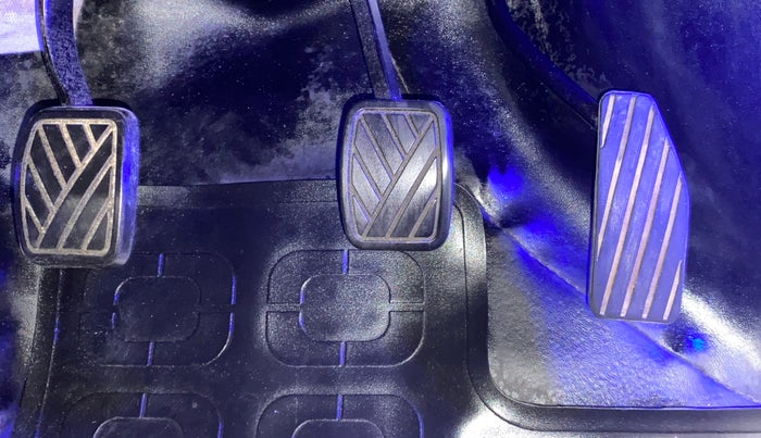 2018 Maruti Wagon R 1.0 LXI CNG (O), CNG, Manual, 76,023 km, Pedals