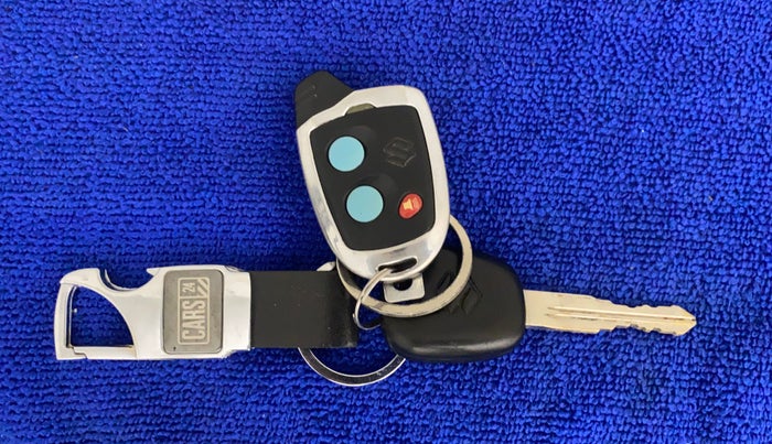 2018 Maruti Wagon R 1.0 LXI CNG (O), CNG, Manual, 76,023 km, Key Close Up