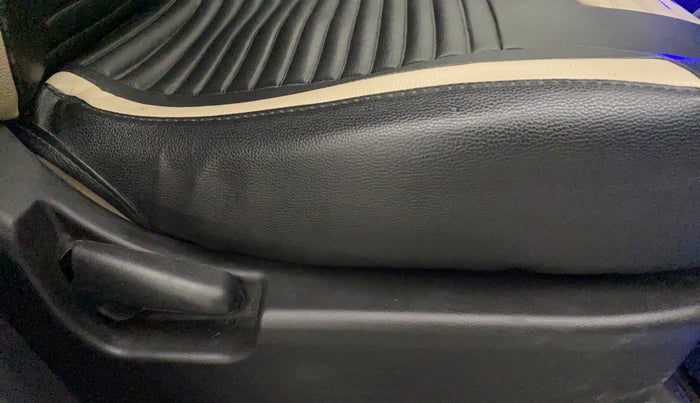 2018 Maruti Wagon R 1.0 LXI CNG (O), CNG, Manual, 76,023 km, Driver Side Adjustment Panel