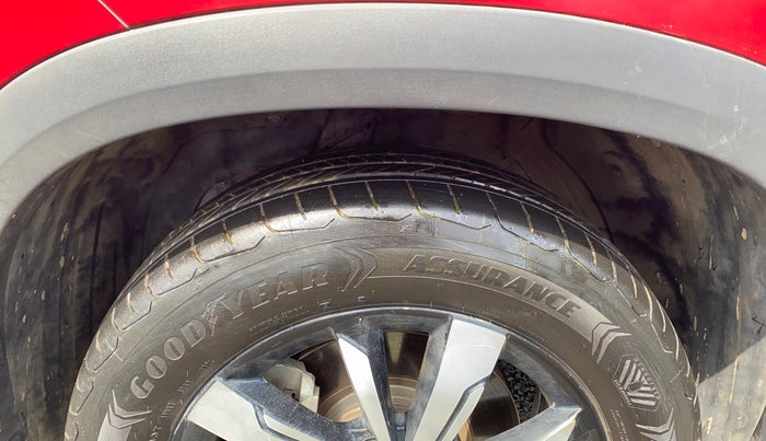 2019 MG HECTOR SMART 1.5 DCT PETROL, Petrol, Automatic, 29,485 km, Left Front Tyre Tread