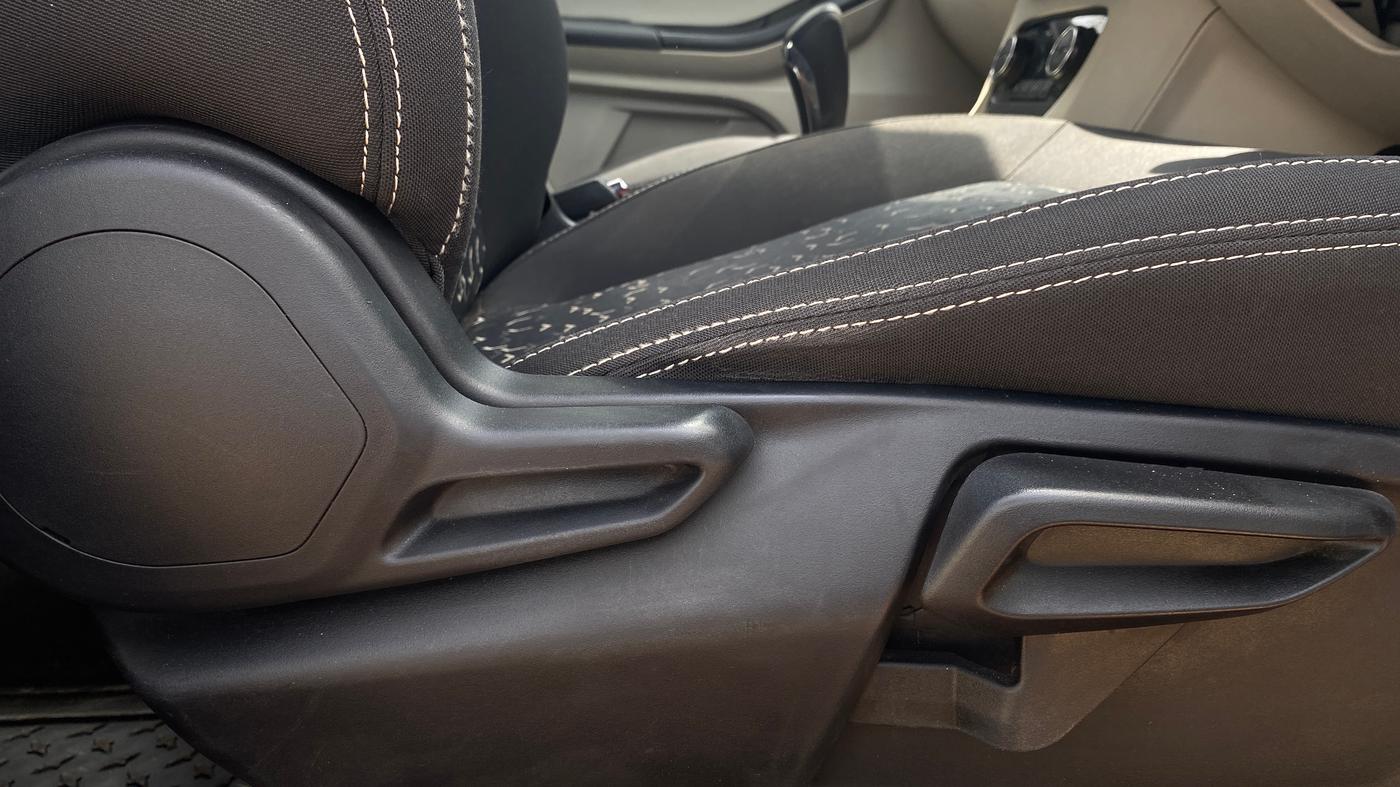 2022 Tata Tiago XZA PLUS PETROL, Petrol, Automatic, 45,968 km, Driver Side Adjustment Panel