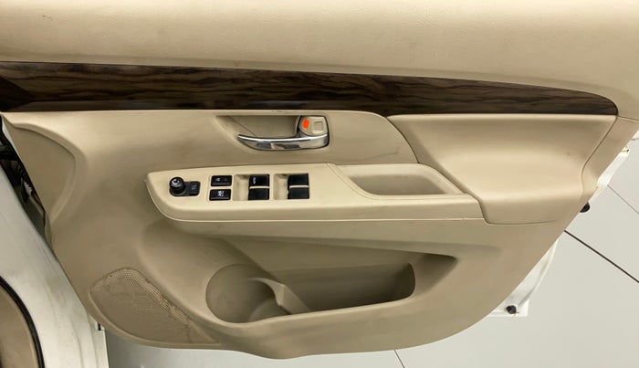 2019 Maruti Ertiga ZXI+ SHVS, Petrol, Manual, 55,673 km, Driver Side Door Panels Control