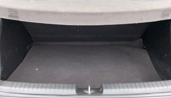 2017 Hyundai i20 Active 1.2 BASE, Petrol, Manual, 33,689 km, Boot Inside
