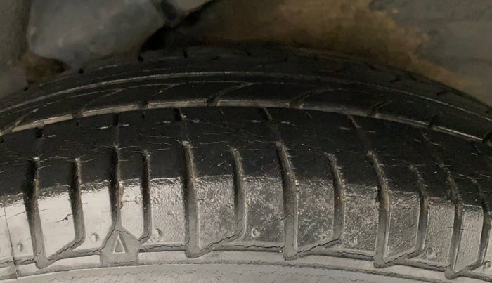 2012 Hyundai i10 ERA 1.1, Petrol, Manual, 38,256 km, Left Rear Tyre Tread