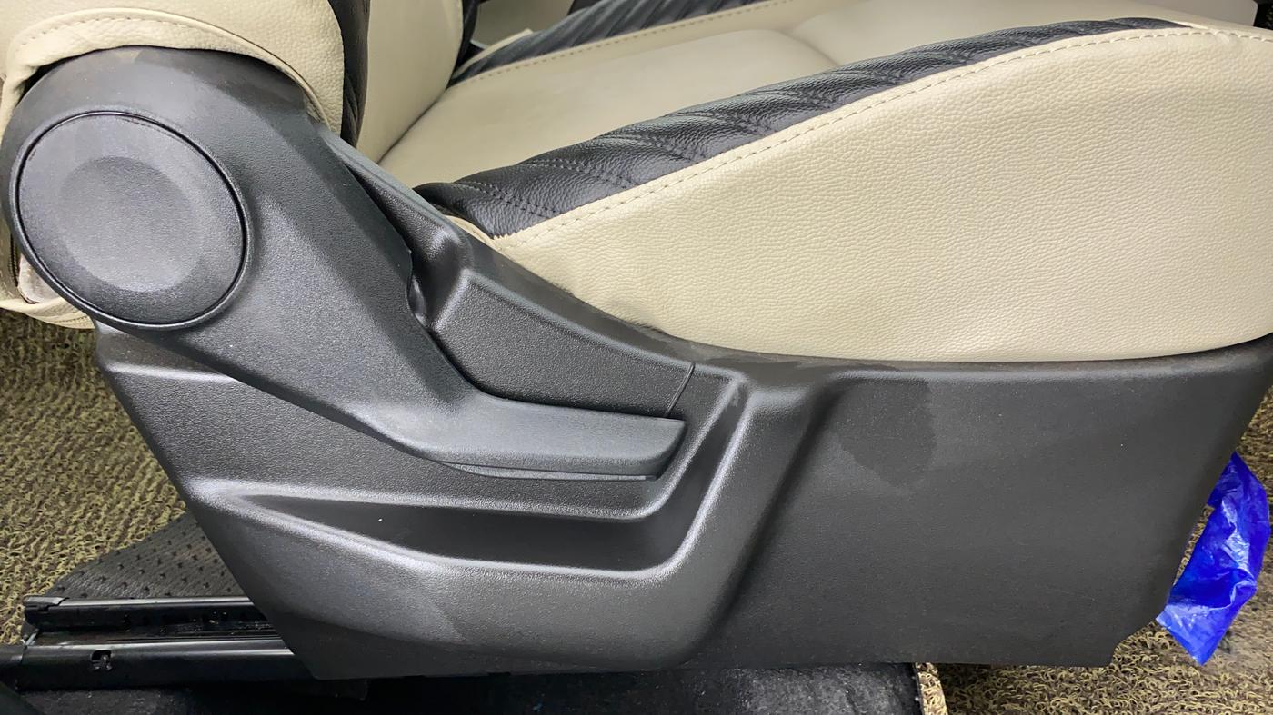 2022 Maruti New Wagon-R 1.0 LXI (O), Petrol, Manual, 8,893 km, Driver Side Adjustment Panel