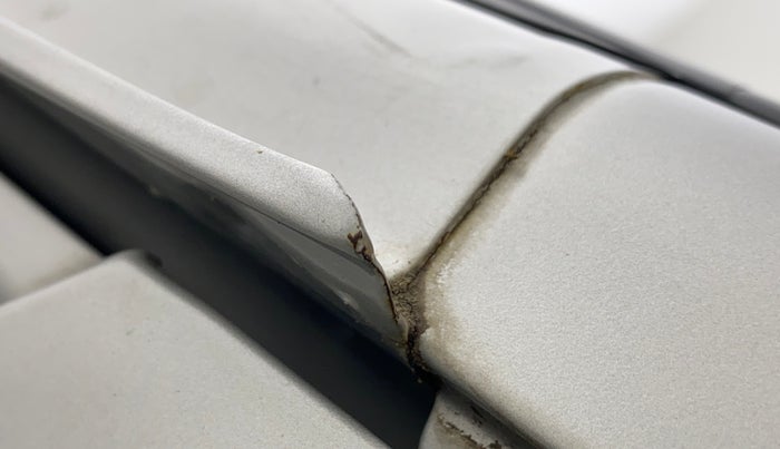 2011 Maruti Omni 5 STR, Petrol, Manual, 23,159 km, Right A pillar - Slightly rusted